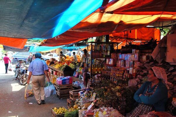 Permisionarios del Mercado 4 desmienten denuncias de comerciantes - Portal Digital Cáritas Universidad Católica