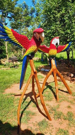 El escultor que da vida a cada trozo de madera con su arte