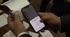 HC tiene “US$ 35 millones de razones” para defender máquinas de votación de “empresa amiga”, dicen liberales - Política - ABC Color