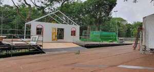 Hospitales están destrozados en Alto Paraná, mientras Itaipú avanza con la instalación de su costosa Villa Navideña - ABC en el Este - ABC Color