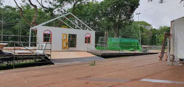 Hospitales están destrozados en Alto Paraná, mientras Itaipú avanza con la instalación de su costosa Villa Navideña - ABC en el Este - ABC Color