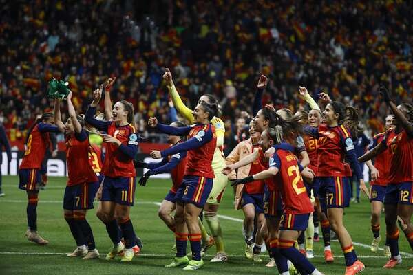 Doce minutos para el recuerdo dan a España su segunda Liga de Naciones - Fútbol Internacional - ABC Color