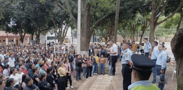  Docentes Rinden Examen del MEC en Capiatá tras Anulación