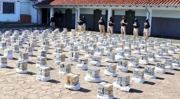 Condenan a 4 por Tráfico de 3,4 Toneladas de Cocaína