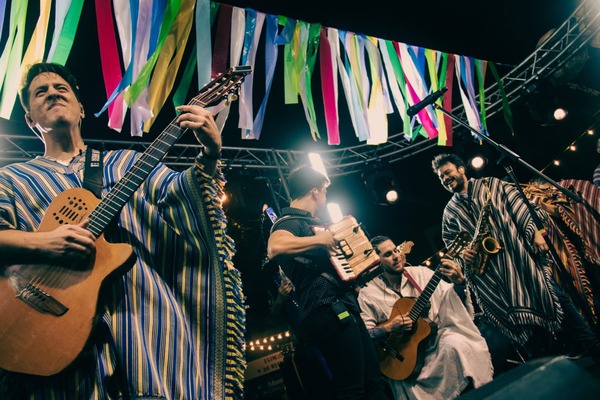Raíces del Mundo: Festival Gratuito en Plaza Italia