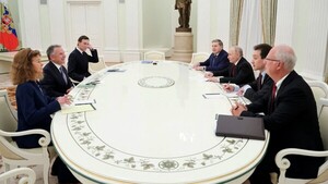 Rusia está lista para la guerra, advierte Putin a Europa