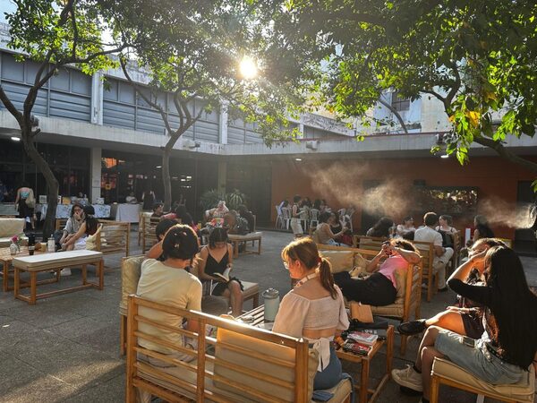 Picnic Literario en la Biblioteca Nacional
