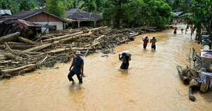 La Nación / Crece el descontento en países asiáticos que suman 1.300 muertos por inundaciones