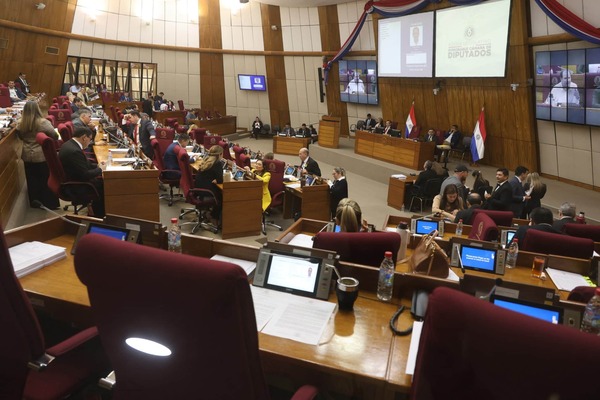 Diputados Aprueban PGN 2026 con Refuerzo a Salud