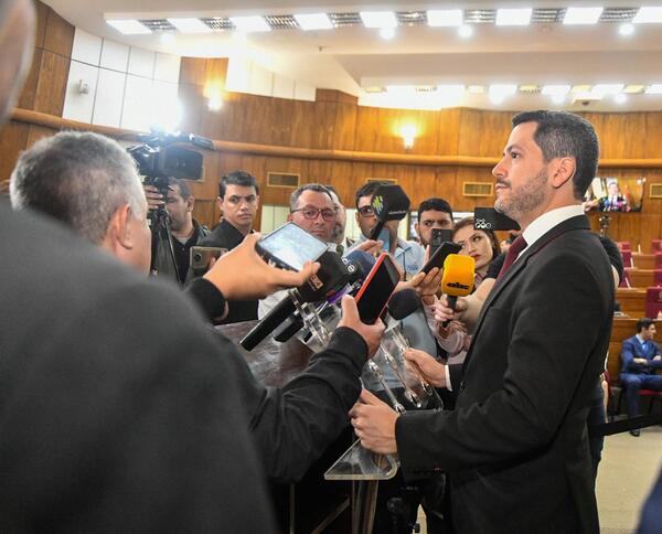 Diputados colorados rechazan declarar emergencia por crisis en hospitales