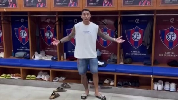 Popular / (VIDEO) No le tenían fe: ¡Pelotero llegó a la práctica del Ciclón luego de farrear a full!