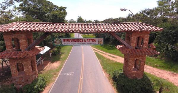 Población de Atyrá denuncia a complejo hotelero por utilizar acuífero para su laguna artificial - ADN Digital