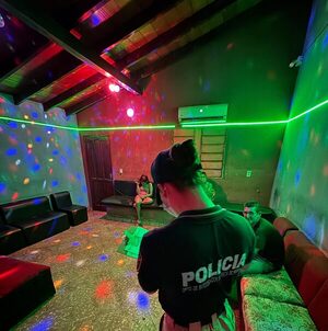 Popular / Allanan prostíbulo y rescatan a péndex de 17 años