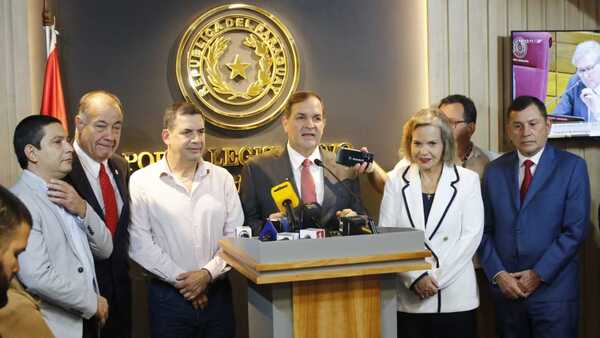 Arnaldo Samaniego suma apoyo de Hugo Velázquez para su candidatura a intendente de Asunción