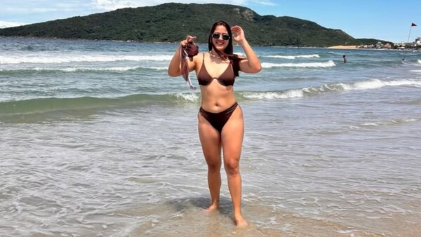 Popular / (GALERÍA) ¡Doña de pelotero peló cuero en sus vacaciones por rapailandia!