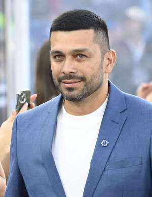 “Gato”, en el tejado de La Academia - Nacional - ABC Color