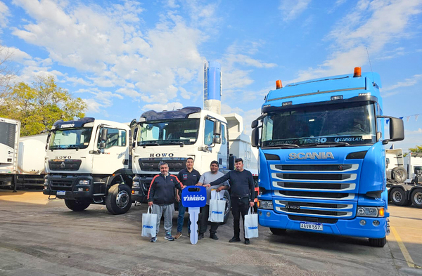 TIMBO realiza entrega de unidades SINOTRUK a la empresa Marítima Mercoflet S.A. - Amigo Camionero