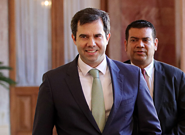 Expresidente del BCP pone en duda el déficit declarado por el Gobierno