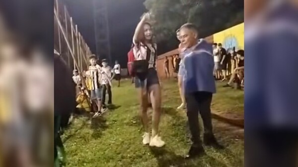 Acusó a hincha de hacer payé y le quiso echar de la cancha