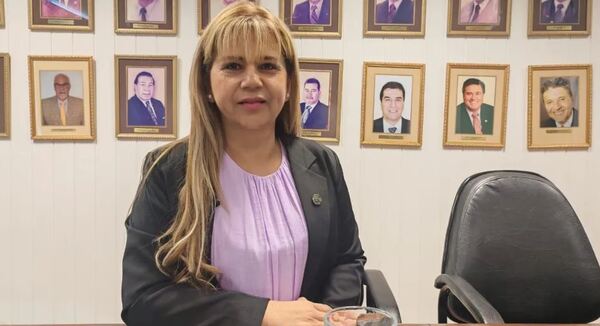 Corte suspende sin goce de salario a jueza que habría recibido coima de supuesto narco