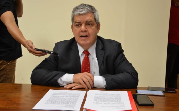 Riera llama al diálogo ante alerta de invasión de tierras en Lucipar