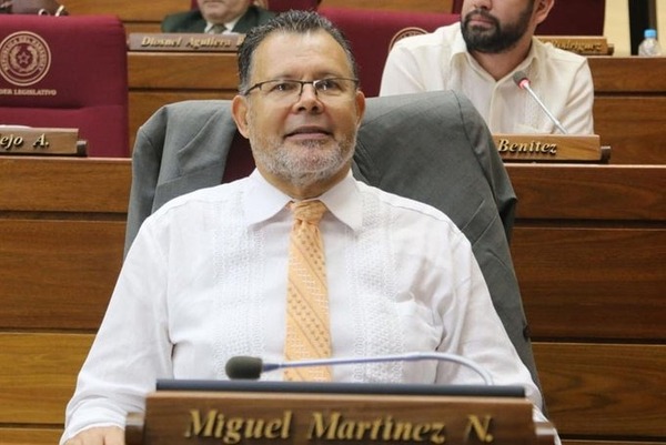 Aprueban proyecto que manifiesta preocupación por posible huelga de choferes - ADN Digital