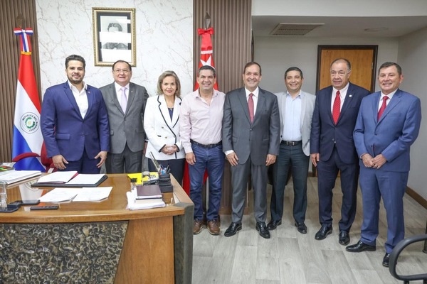 Se oficializa el quiebre de la disidencia en Asunción: Velázquez confirmó apoyo a Samaniego - El Trueno