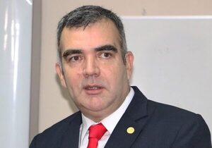 Internas coloradas: Nicolás Zárate sigue en carrera y podría ser el “cuarto elemento” en Asunción - Portal Digital Cáritas Universidad Católica