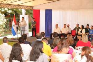 Titular del MEC dice que “educación inclusiva ya está mejor”, pero estudiante le retruca - Nacionales - ABC Color