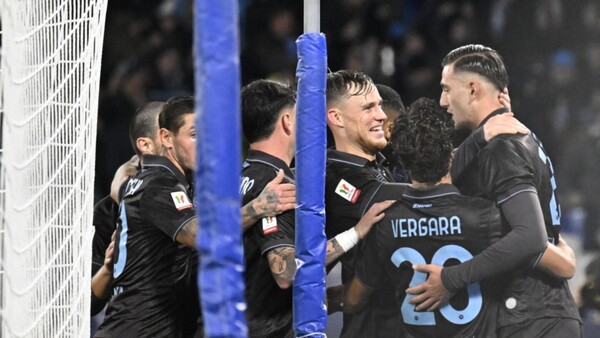 Napoli sobrevive en los penales ante el Cagliari