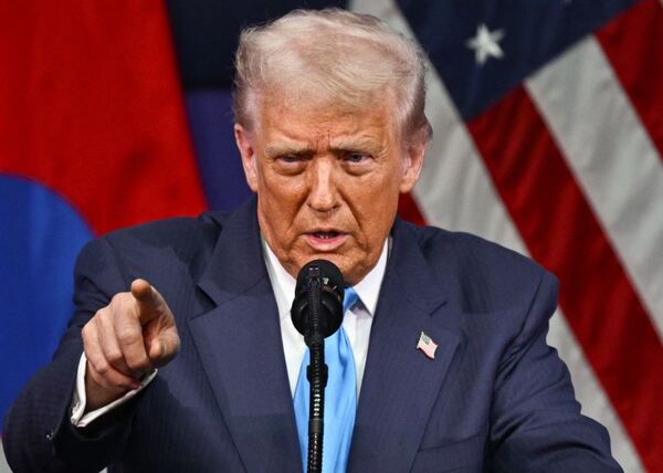 Estados Unidos suspendió las solicitudes de inmigración de 19 países