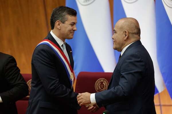 Senado insta a Peña a declarar feriado el 2 de enero  - Política - ABC Color