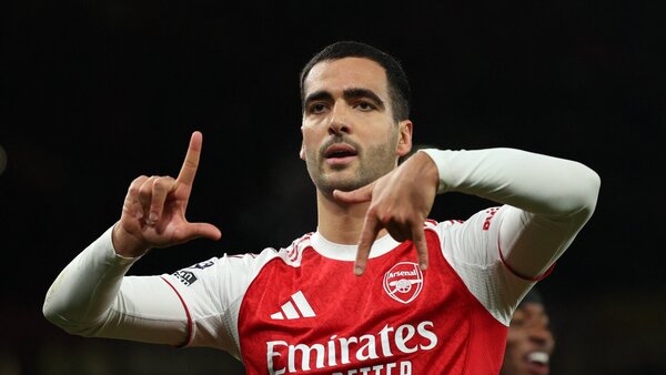 Merino y Raya siguen sumando para el Arsenal