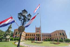 Santiago Peña declara feriado nacional el 26 de diciembre - trece