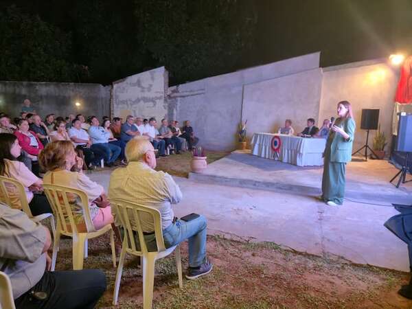 Nakayama oficializa apoyo a Soledad - Política - ABC Color