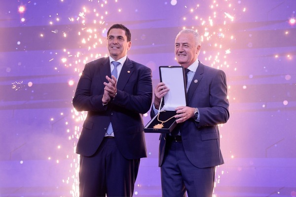 Los mejores del 2025 son galardonados en una noche mágica