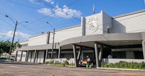 La Nación / Descubren túnel de unos diez metros en Tacumbú