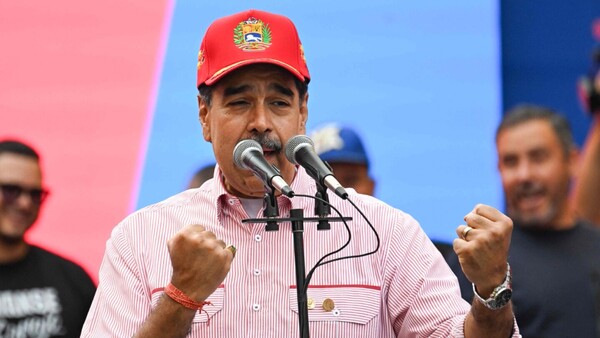 Maduro rota dormitorios, cambia teléfonos y reajusta su seguridad