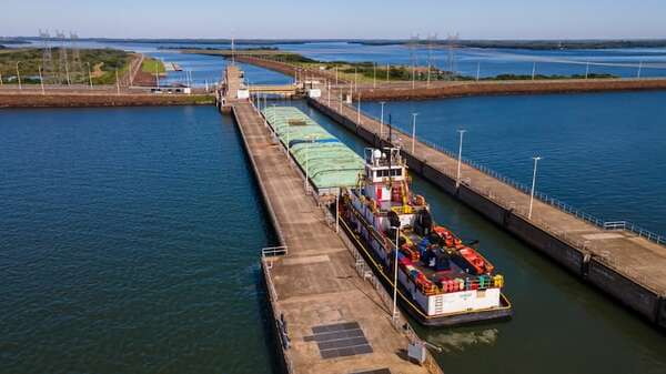 Yacyretá:  52 años después,  la EBY aún no tiene claro su camino al futuro - Economía - ABC Color