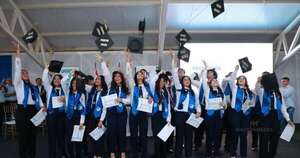La Nación / Otra promoción del Centro Educativo Arambé se despide
