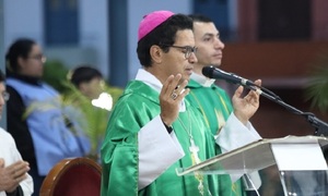Monseñor Benítez cuestionó la indiferencia ante el sufrimiento de las familias, en Caacupé - OviedoPress