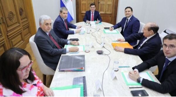 Funcionarios administrativos del MRE reclaman mayor presencia en cargos directivos