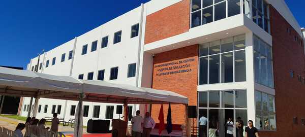 La FCM-UNA inaugura el primer Hospital de Simulación del país
