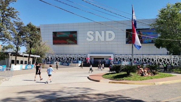 Analizan alimentos y agua tras intoxicación de 114 niños en la SND - ADN Digital