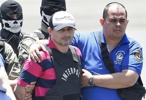 “Neneco” Acosta está internado en terapia intensiva en el Hospital Nacional de Itauguá por un aneurisma grave