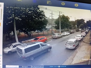 Extorsionan a pareja que sufrió robo de su camioneta en Fernando de la Mora - trece