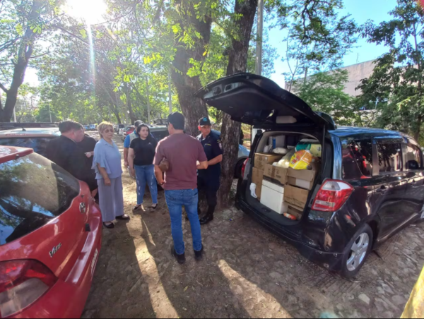 Operativo descubre medicamentos irregulares en estacionamiento del IPS