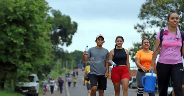 La Nación / Caacupé: garantizan agua potable y sanitarios portátiles para peregrinos