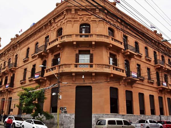 Gobierno destina millonario pago salarial