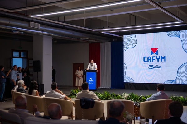 CAFYM celebró 85 años fortaleciendo el sector fluvial y el desarrollo del Paraguay